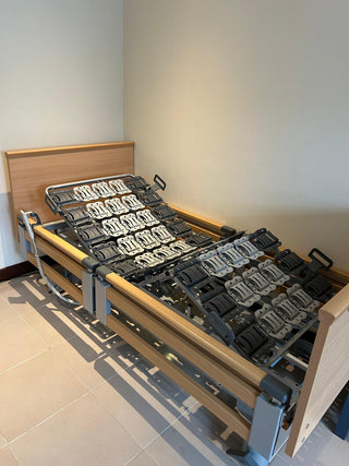 Pre-Owned Motorized German Medical Bed - Regia - Image 3